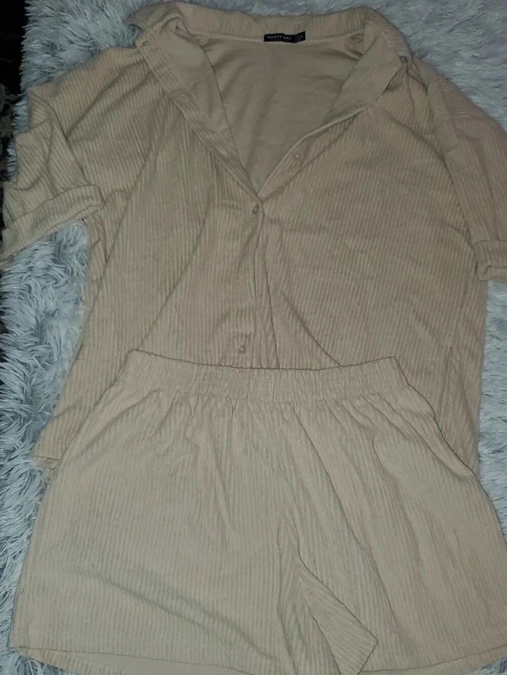 **Nasty Gal Beige Ribbed Lounge Set Button-Up Top & Shorts Size 8**